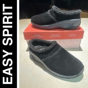Easy Spirit Black Suede Faux Fur Lined Clogs Mules Slip On - Size 6M New In Box